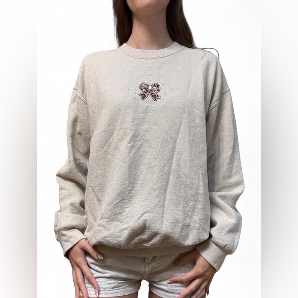 Crewneck Sweatshirt with Embroidered Bow - Cream